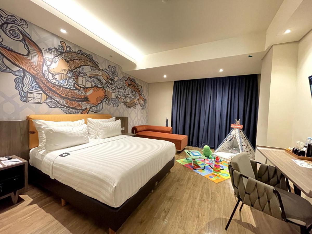 Luminor Hotel Jakarta Kota By Wh Экстерьер фото