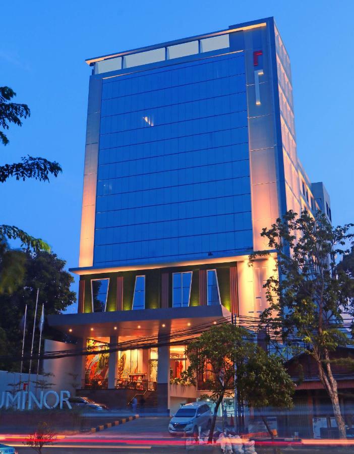 Luminor Hotel Jakarta Kota By Wh Экстерьер фото