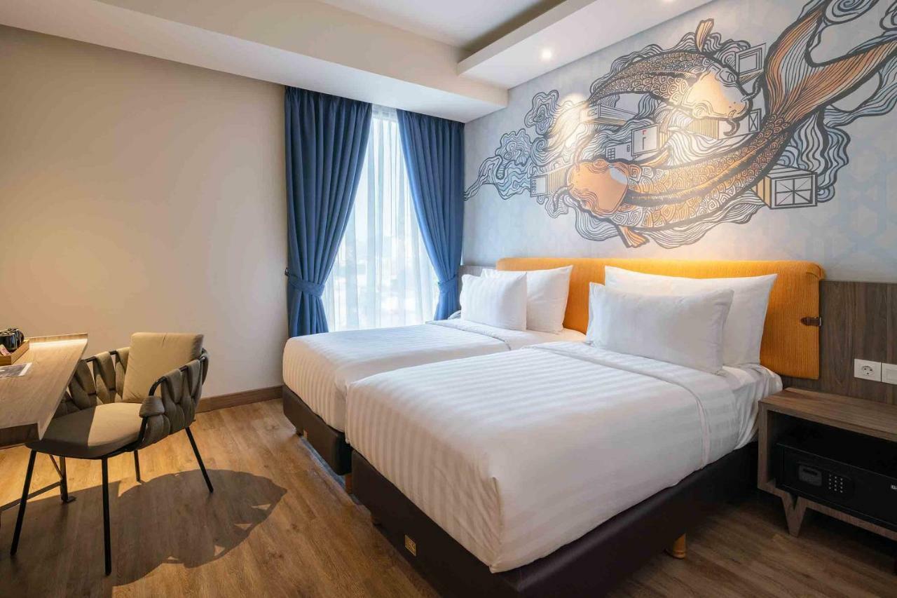Luminor Hotel Jakarta Kota By Wh Экстерьер фото